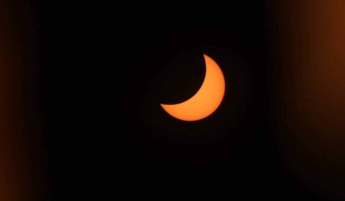 Social Media Captures Solar Eclipse's Crescent Shadows | Good To SEO